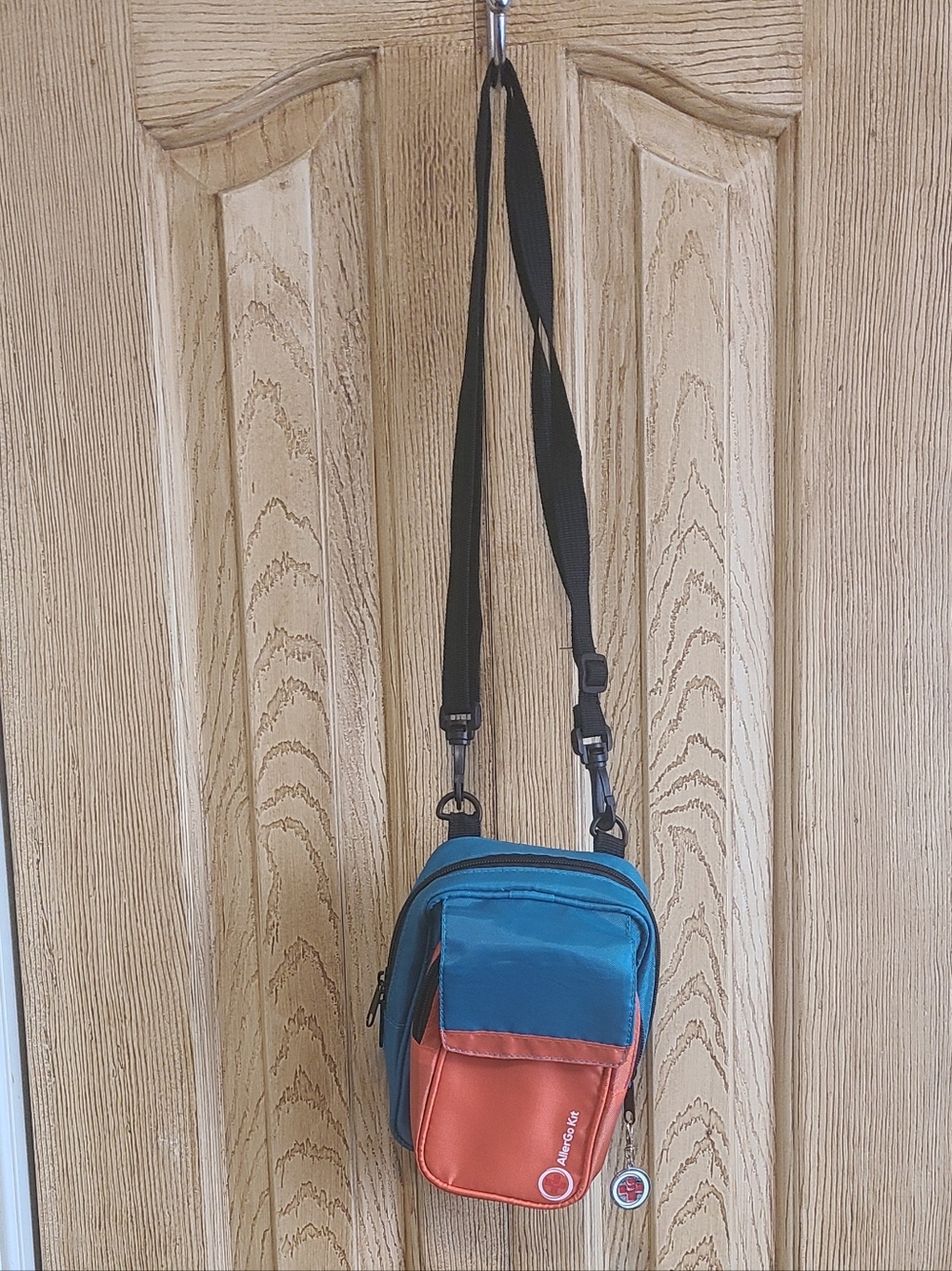 AllerGoKit Medical Organizer - Picture 3 of 8
